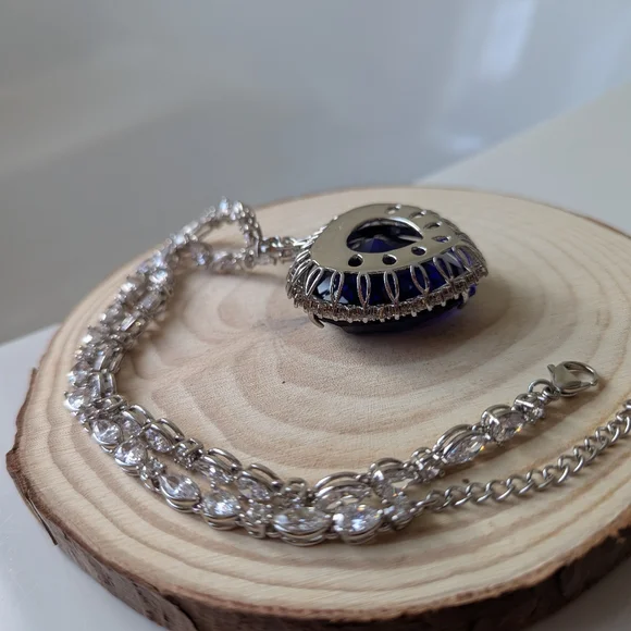 Heart of the ocean Titanic Rose necklace - Picture 6 of 11